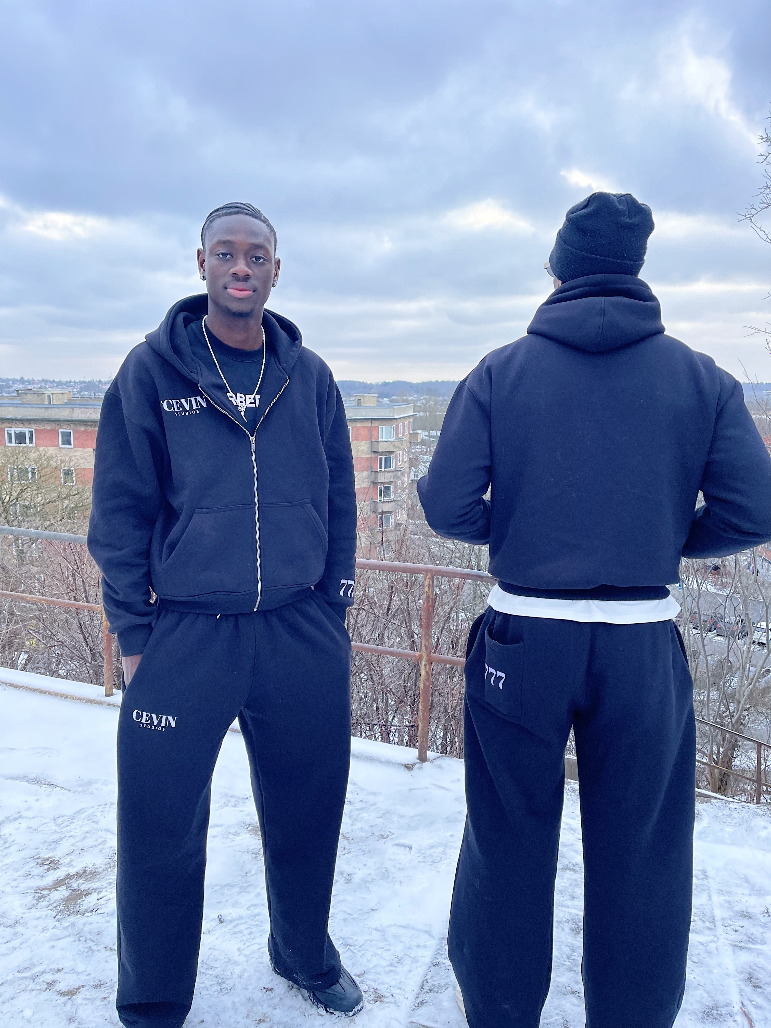 777 Sweatpants Black – Cevin Studios