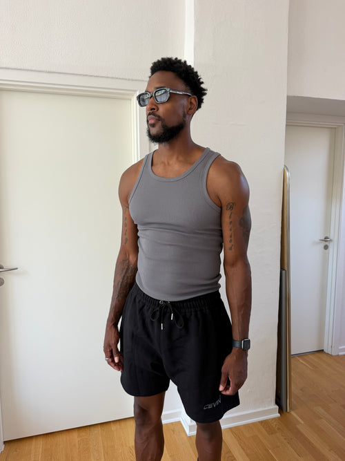 777 Shorts Black